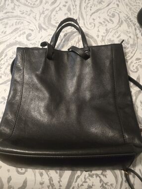 Fossil Classic Black Leather  Crosss Body Tote AndBackpack Bag